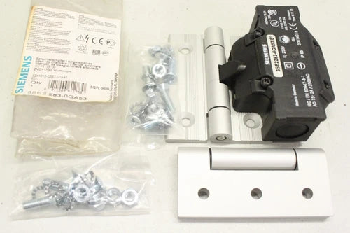 Siemens moulded material housing hinge switch 3SE2283-0GA53 original packaging
