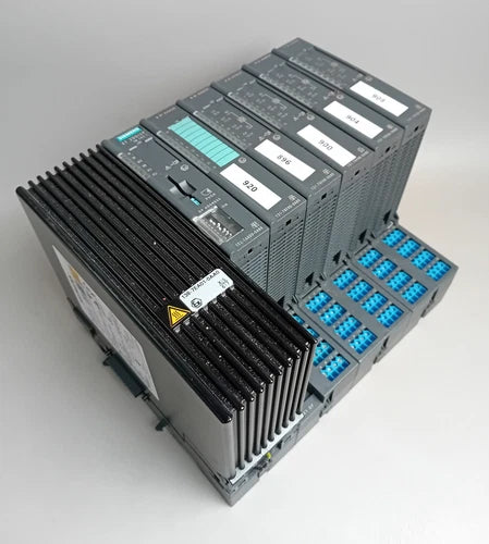 Siemens 6ES7 138-7EA01-0AA0 + 5x 6ES7 131-7RF00-0AB0 + 6ES7 152-1AA00-0AB00