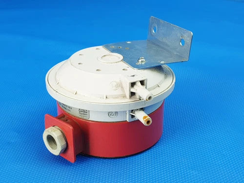 Siemens Staefa Control System FKA-P3 Pressure Sensor 0-10 mbar Inc VAT