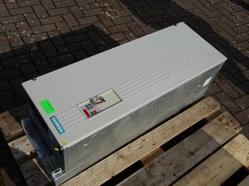 Siemens Simovert VC AC Drive 6SE7028-0FF60-Z L20 + 6SE7090-0XX84-0AB0