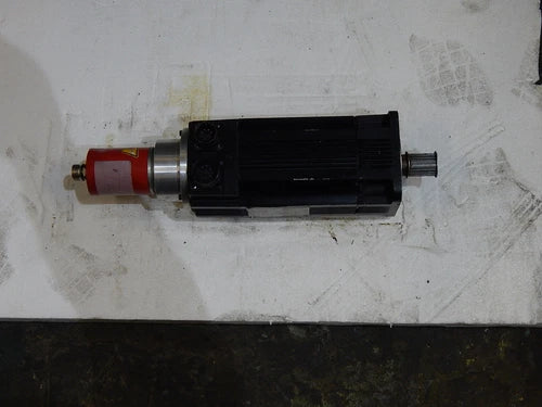 Allen Bradley AC Servo Motor 1326AB-B410J-21-K4 C-Series w/ TR Encoder Used