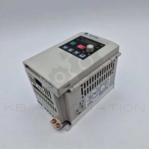 161S-AA01NPK entrada: 1/3-ph 200-240V CA, sa¨ªda: 3-ph, 1.4A a 0.2kW (0.25HP)