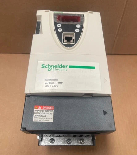 Schneider Electric Altivar 71 - ATV71H075M3 - VFD 0.75kW/1HP 200-240VAC