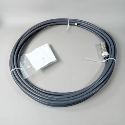 Lenze EYP0003A0100M04A00 NEU