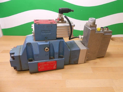 MOOG D672-0091-0001 Proportional Valve P02KZF6NE92-AES1A1