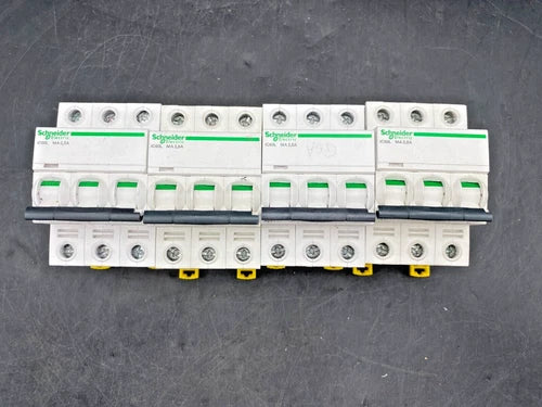 大量 4 件施耐德电气 IC60L MA 2.5A