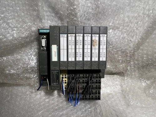 SIEMENS 6ES7 138-4CA0-0AA0 + 131-4BD00-0AA0