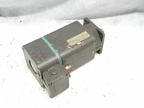 Siemens 1FT5062-0AC01-2-Z Permanent Magnet Motor 2000 Rpm / 1 FT5062-0AC01-2-Z