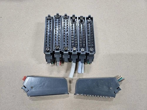 SIEMENS Tuchel connectors (8 units)