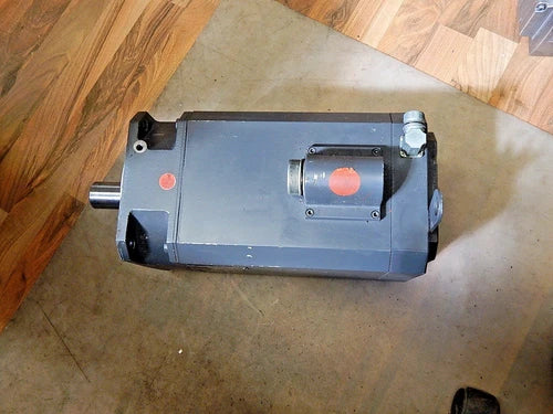 SIEMENS 3~ Brushless Servo Motor / 1FT6105-1AC71-4EG1 Used