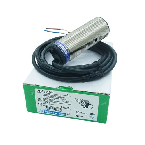 New Schneider XSA-V11801 Inductive Proximity Sensors