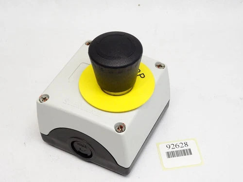 Siemens Pilzdrucktaster schwarz mit Geh?use 3SB3801-0FA30-0CC0 + 3SB3423-0C