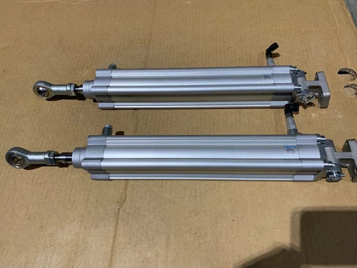 1x Festo 		 ISO cylinder DSBC-50- -PPVA-N3 1463766