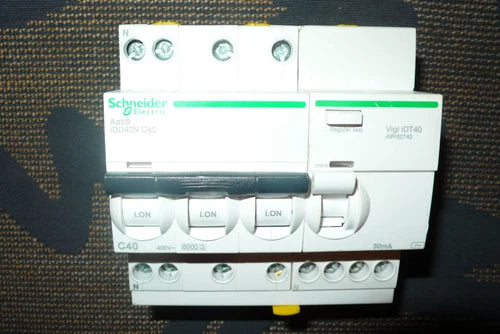 DISJONCTEUR IDD40N 差分 A9Y62740 TETRA 40A 30mA 施耐德电气 40A