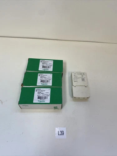 LOT OF 4 NEW SCHNEIDER ELECTRIC LUFN11 AUXILIARY CONTACTS MODULE TESYS - 036517
