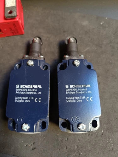 (2 Unidades) SCHMERSAL ZR 335-11Z-M20 , Nuevos Sin Caja , FACTURA GARANT?A