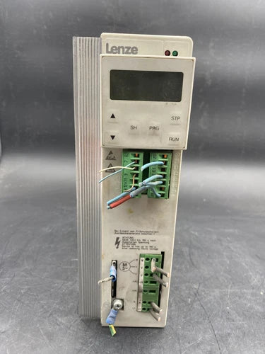 1pc x LENZE EVF8203-E INVERTER + KEYBOARD DISPLAY MODULE EMZ8201BB