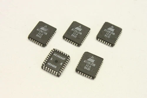 5x ATMEL AT29C256 12JI 9430 4B1526AF 4B9429 Flash Memory 12JI