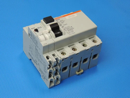Merlin Gerin Schneider GFP300 60998 Multi 9 Ground Fault Protector 80A