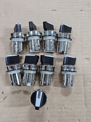 Siemens 3SU1052-2BF60-0AA0 (9 units) NEW