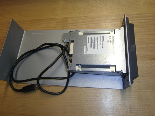 Siemens Sinumerik 840D Diskettenlaufwerk 3,5" USB 6FC5235-0AA05-1AA2 Neuwertig