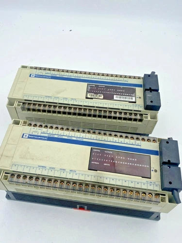 1pc x.  Telemecanique TSX DMF 401 Expander module