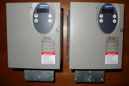 VARIATEUR VITESSE 三相 380V 2,2KW 施耐德电气，ATV31HU22N4 ALTIVAR 31