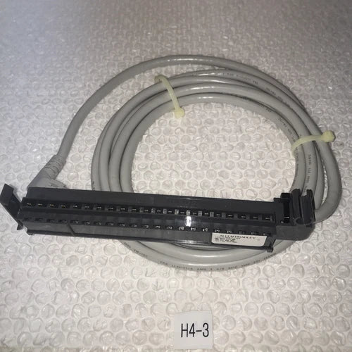**ALLEN BRADLEY 1492-CABLE030F SER. C #