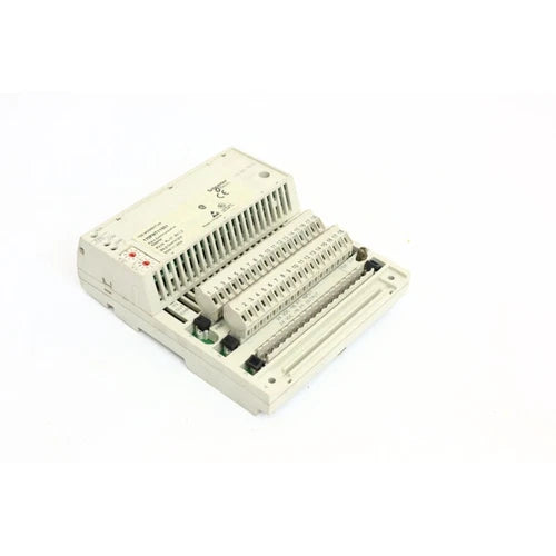 Schneider electric 170 FNT 110 01 + 170 ADM 35010 I/O base 16PI out module (B651)