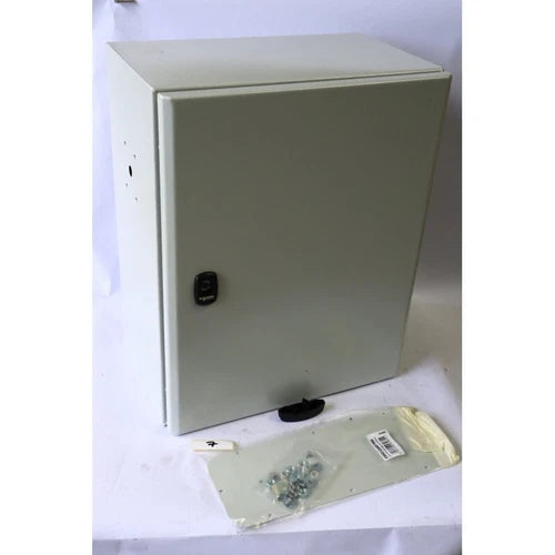 Schneider Electric NSYS3D5425P Power Panel Box READ DESC (P91.7)