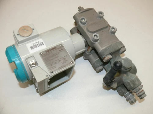 Siemens SITRNAS P 7MF4420-1BB00-1AA1-Z / A01+Y02 Me?umformer f. Differendruck