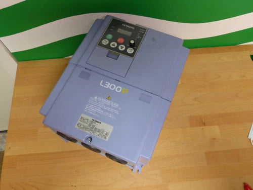 Hitachi inverter L300P-150HFE2 380V 15KW damaged see pictures
