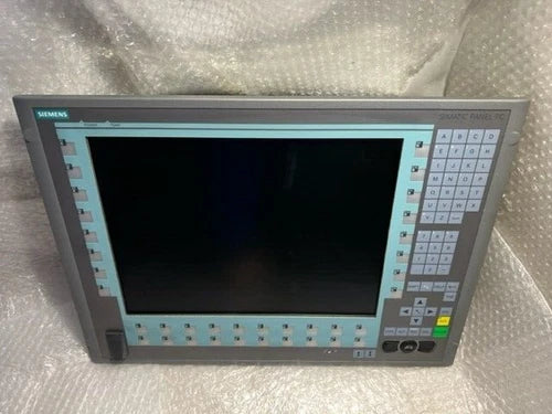 SIEMENS SIMATIC HMI IPC677C 6AV7893-0AE30-1AB0