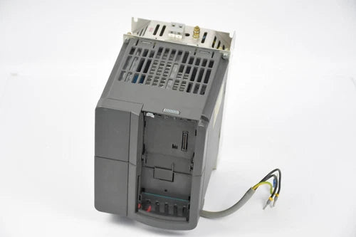 Siemens Micromaster 6SE6440-2AB21-1BA0 Inc 6SE6400-3CC02-6BB0 Ver. A06/1.17