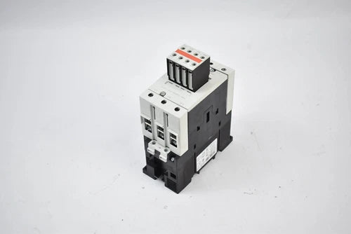 Siemens Power Contactor 3RT1046-1BB44-3MA0 + 3RH1921-1HA22-3AA1