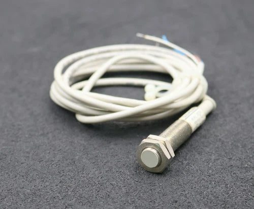 SIEMENS induktiver Naeherungsschalter 3SG3232-7AJ33 Nennschaltabstand 2mm OVP