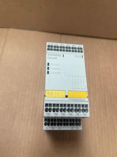 SIEMENS SIGUARD - 3§´§¬2825-2BB40 - Safety Relay