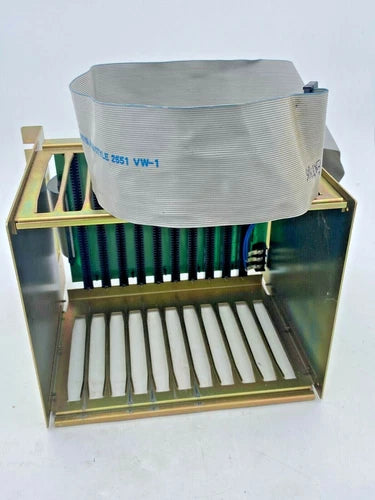 1 peça x HAGIWARA ELECTRIC Slot para Rack 160260