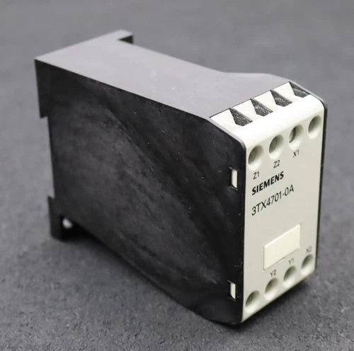 Siemens Switch Off Delay 3TX4701-0AN1 220V 50-60Hz 110V 50-60Hz Unused