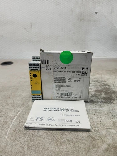 NEW IN BOX SIEMENS SAFETY INTERFACE MODULE 3RK1205-0BG00-0AA2