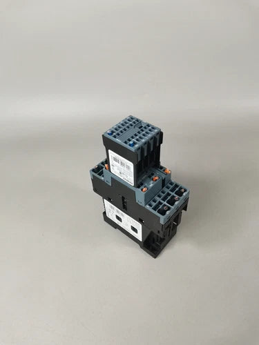 Siemens 3RT2025-2BB40 + 3RH2911-2FA22