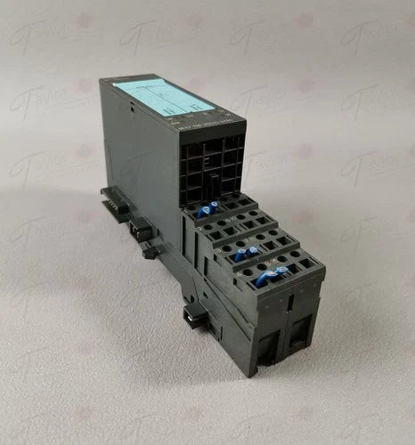 Siemens 6ES7 138-4DE02-0AB0 / 6ES7 138-4DE02-0AB0 mit Sockel