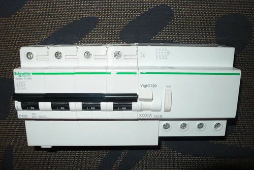 DISJONCTEUR DIFERENTIEL 4POLE 100A 1A SELECTIF SCHNEIDER ELECTRIC 100AMPERE 4P.