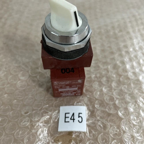 SIEMENS 3SB14 00-5M PILOT-LIGHT W/ TURN SWITCH NNB +WARRANTY