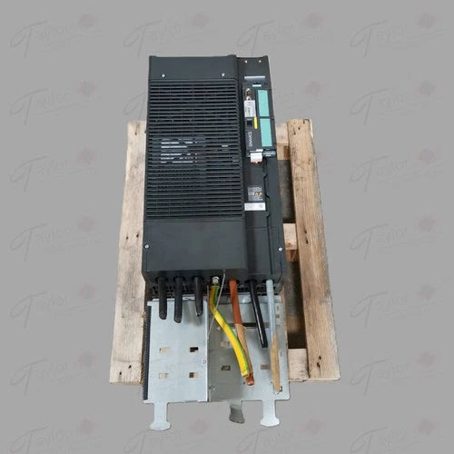 Siemens 6SL3210-1PE31-8AL0 + 6SL3244-0BB12-1BA1