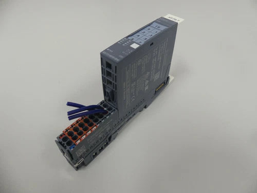 Siemens 6ES7131-6BF00-0BA0 Slightly Damaged