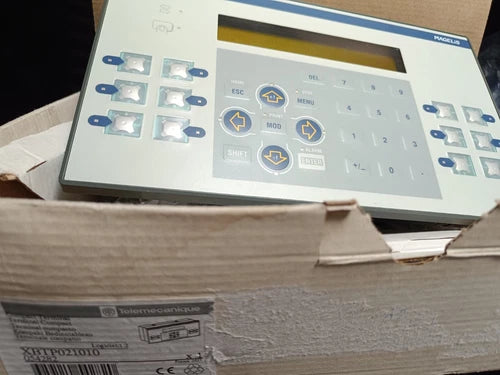 施耐德 Magelis XBT P021010，V2.2，新！！ envìo rìpido!! , FACTURA GARANT?A