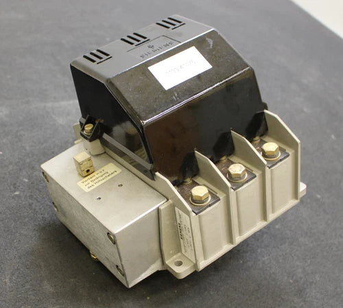 Siemens Load Break Switch 3KE2030-0DA Rated Current 200A Ui=1000VAC Ue=500VAC Ia=100