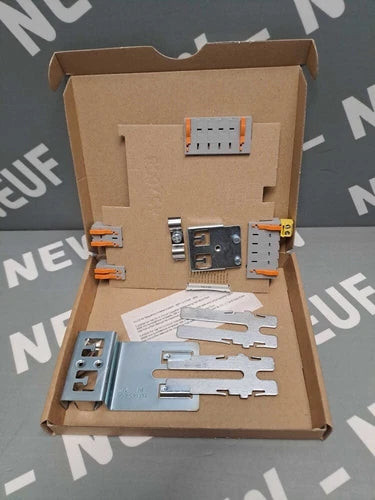 00477447- Lenze- 00477447 / Packung Installationsmaterial Neu
