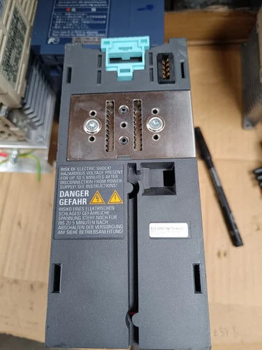 6SL3210-1NE15-8UG1 SIEMENS , S¨®lo Usado Did¨¢cticamente, Falta Regleta  INVOICE